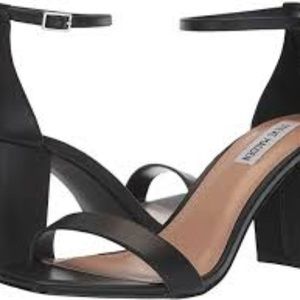 Never Worn Steve Madden Block Heel Sandal
